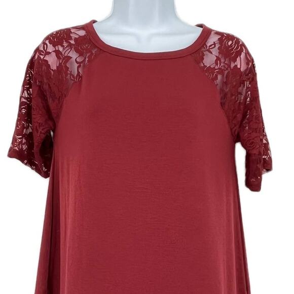 Zenana Lace Tunic Top in Red Size Small - Picture 2 of 9